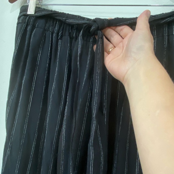 Wilfred Faun Stripe Wide Leg Black/ White Thin Stripe Tie Back Pull on pant L - Picture 10 of 16